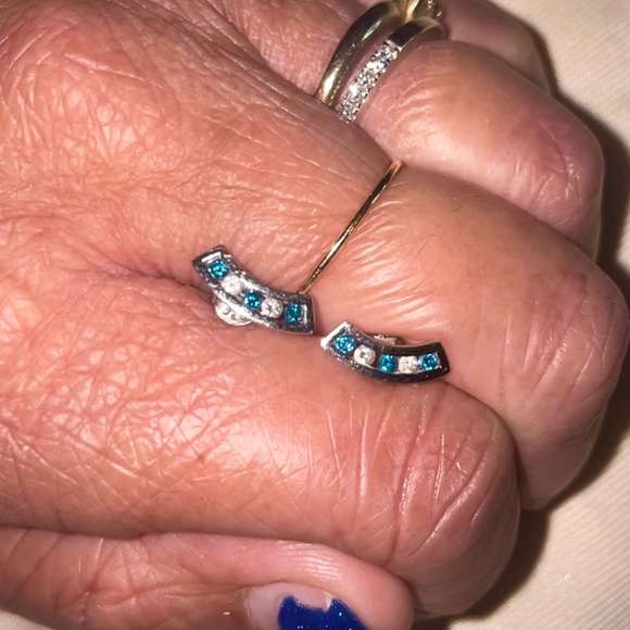 14k blue and white diamonds earrings - Picture 6 of 7